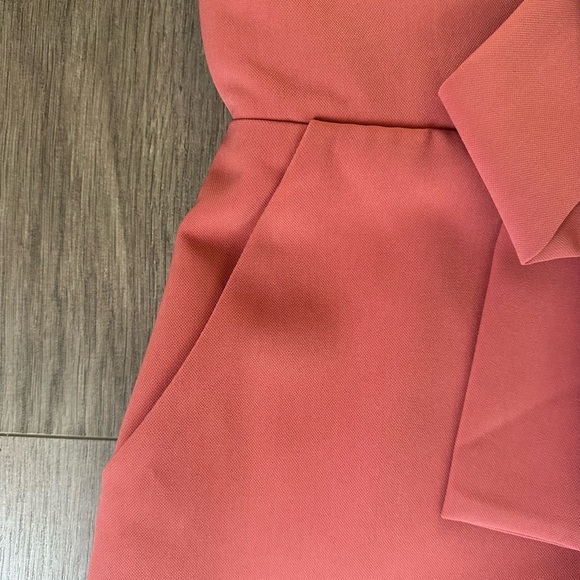 Cute and classy romper - Picture 3 of 6